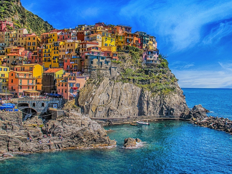 The hunt for the elusive Golden Travel Guide to Italy comes to an end